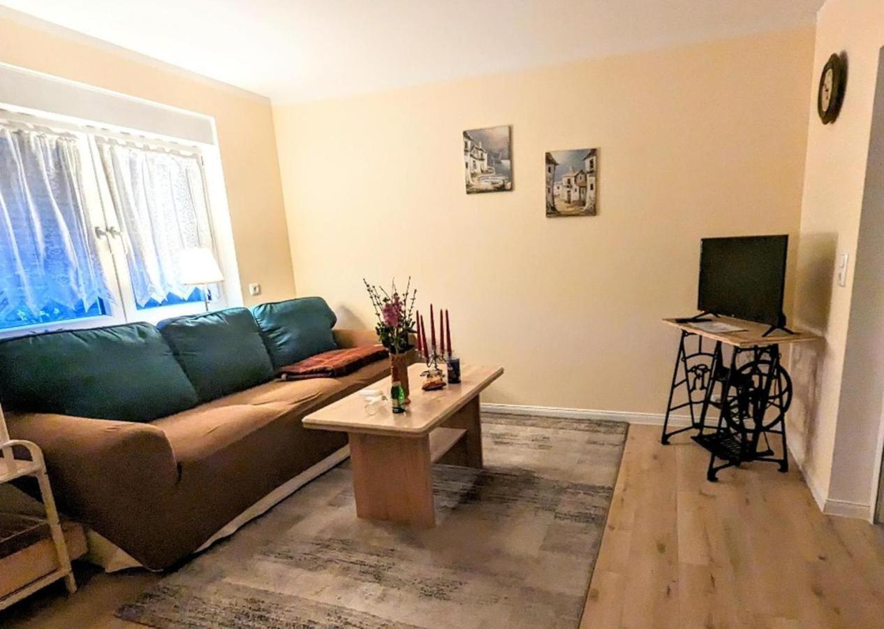Ferienwohnung Lena In Schwerin- Wickendorf Schwerin  Luaran gambar